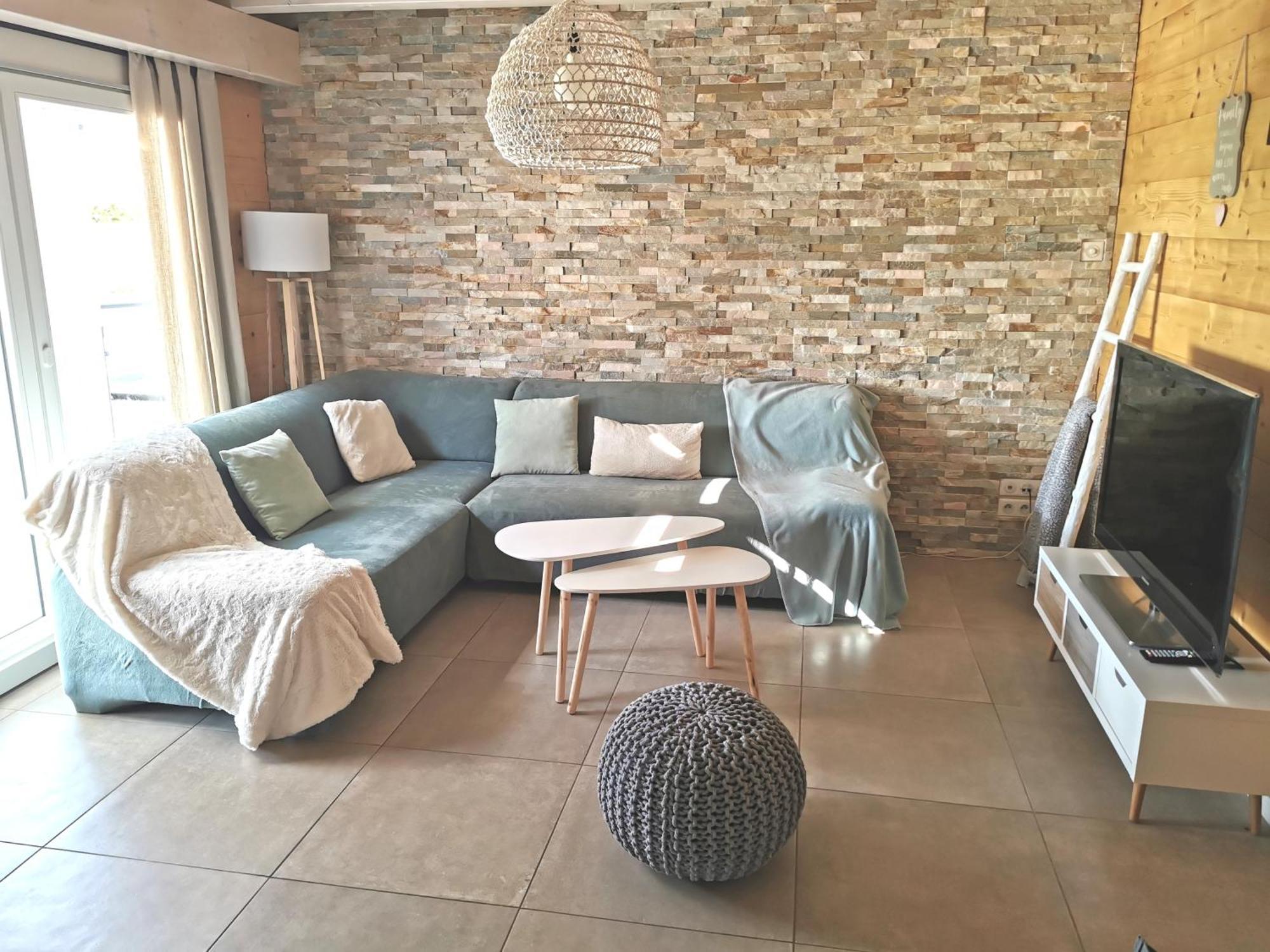 Gite De Mortagne, Chalet Avec Piscine - By Primo C0Nciergerie Gigny-sur-Saone Eksteriør bilde