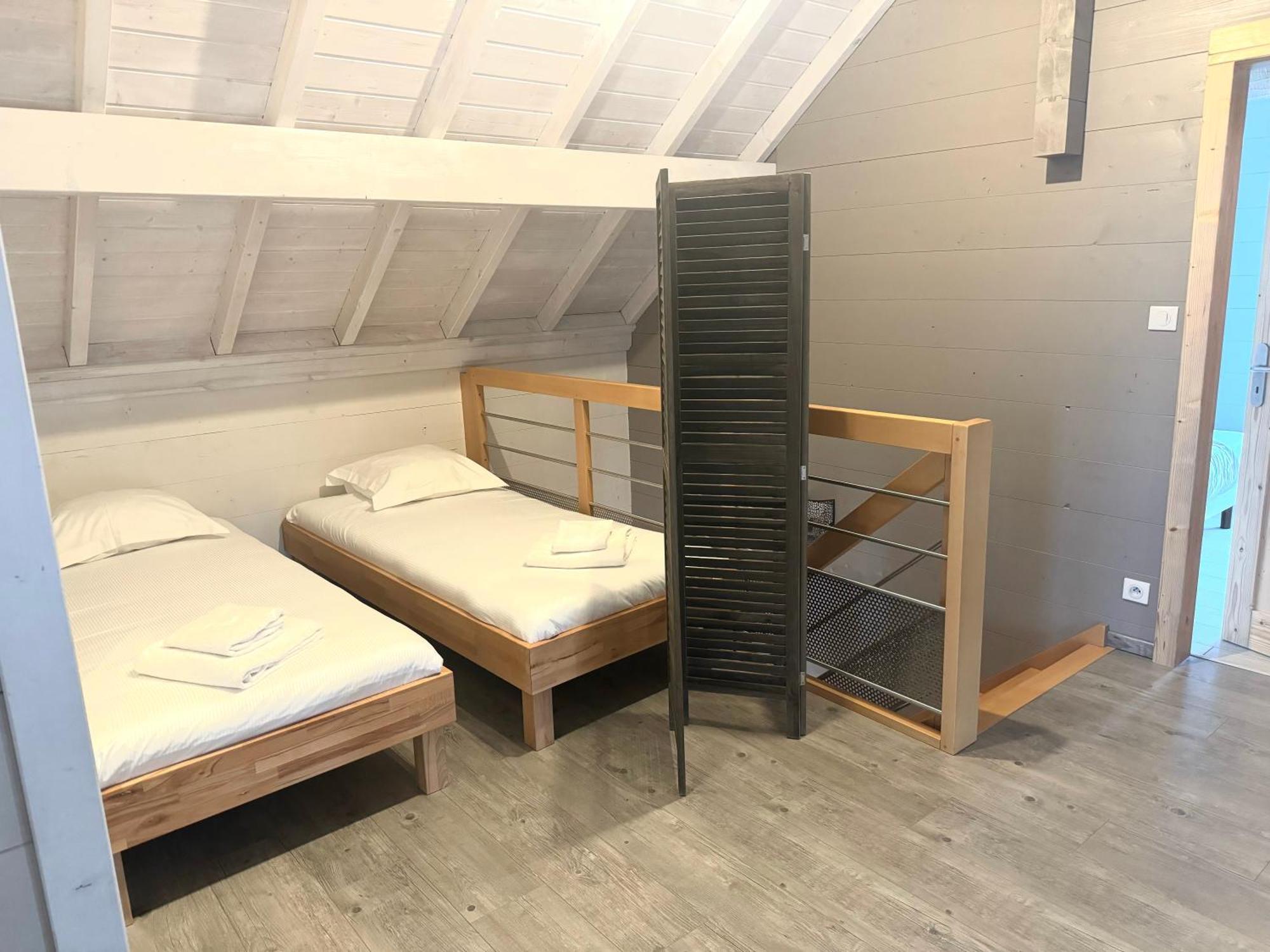 Gite De Mortagne, Chalet Avec Piscine - By Primo C0Nciergerie Gigny-sur-Saone Eksteriør bilde
